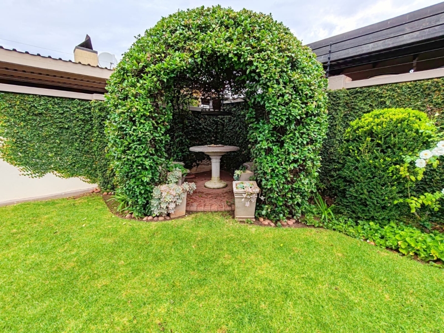 4 Bedroom Property for Sale in Baillie Park North West